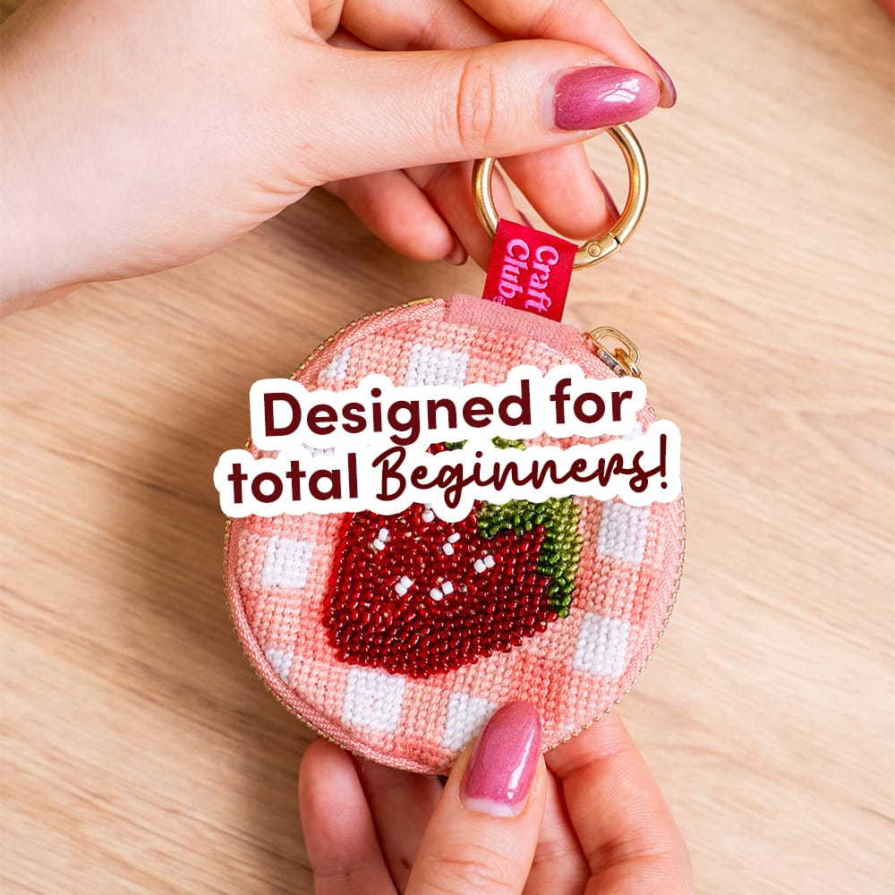 Craft Club Co ITTY BITTY STRAWBERRY - Beaded Pouch Kit