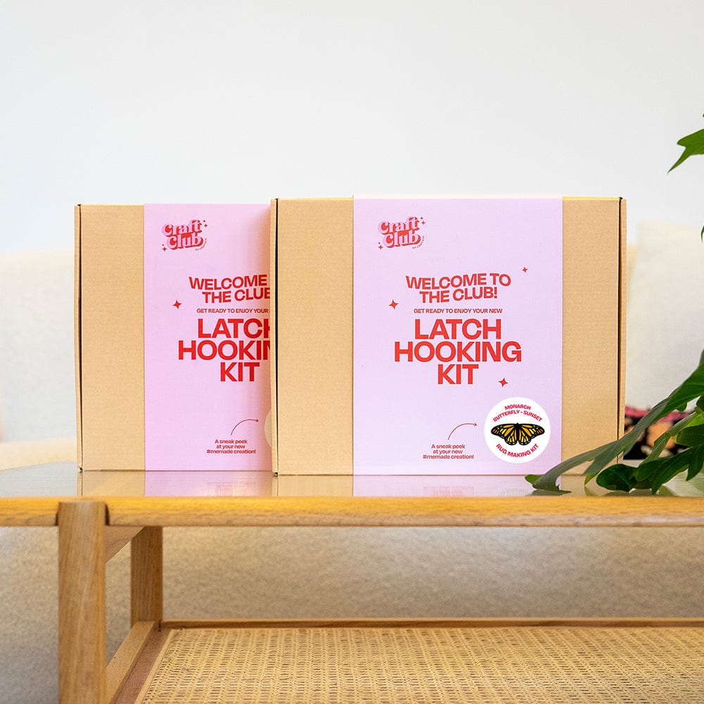 Craft Club Co DANCING WINGS | Rug Kit Bundle