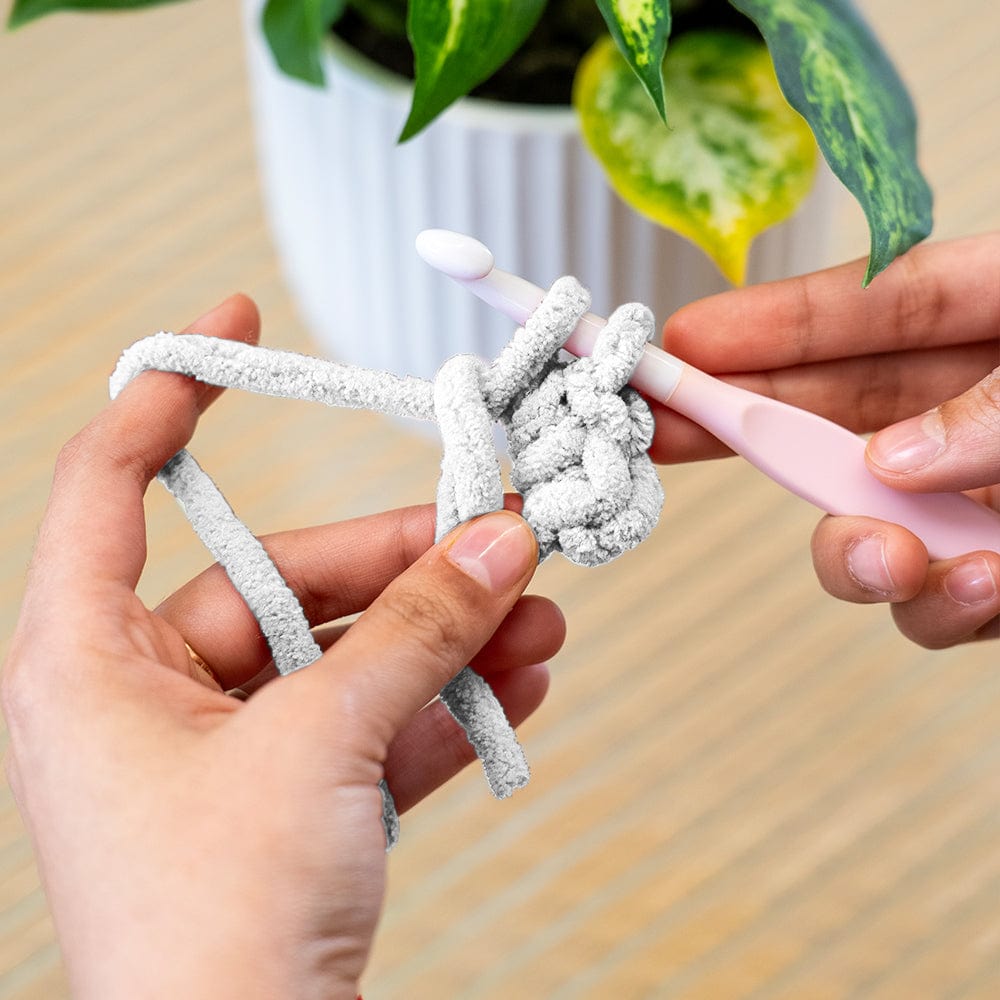 Craft Club Co DAISY Chunky Crochet Kit