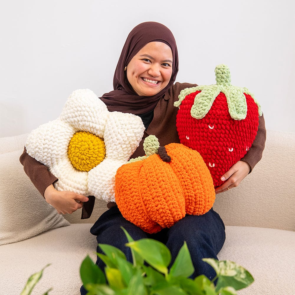 Craft Club Co DAISY Chunky Crochet Kit