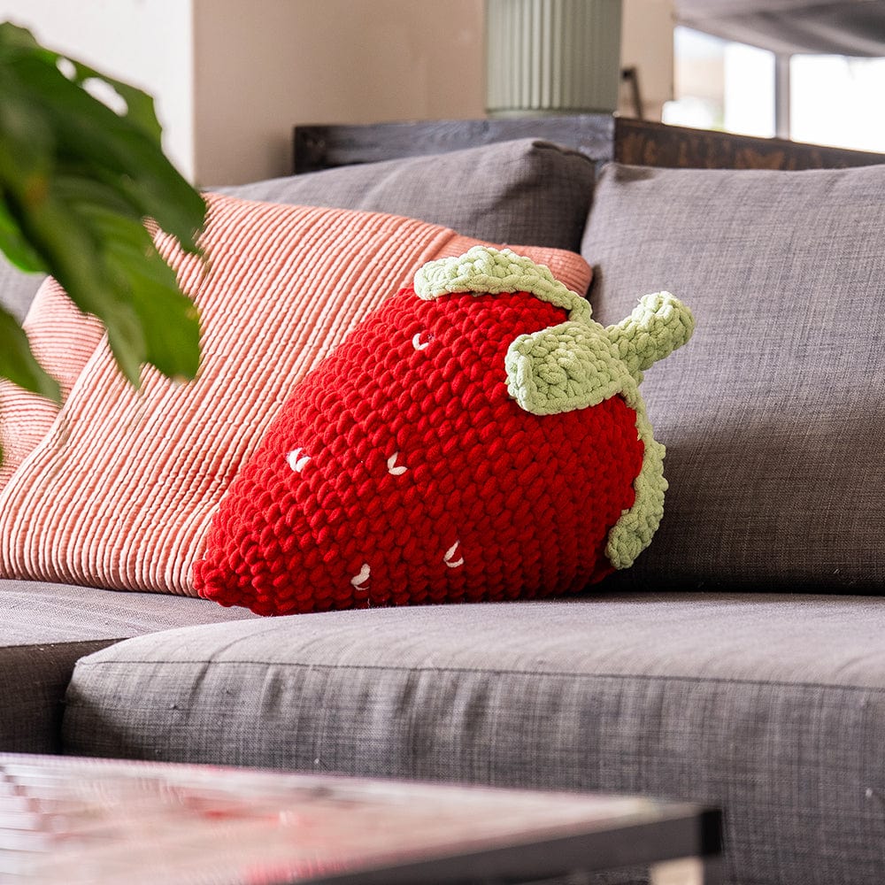 Craft Club Co STRAWBERRY Chunky Crochet Kit