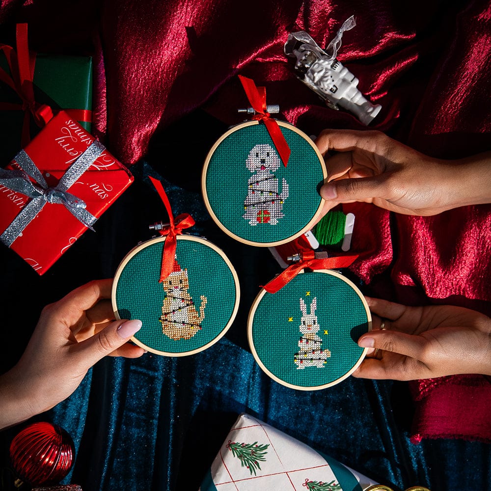 Craft Club Co CHRISTMAS LIGHTS - Christmas Mini Ornaments Cross Stitch Kit