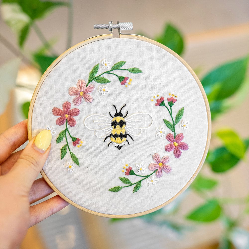 Craft Club Co HONEY BEE Embroidery Kit