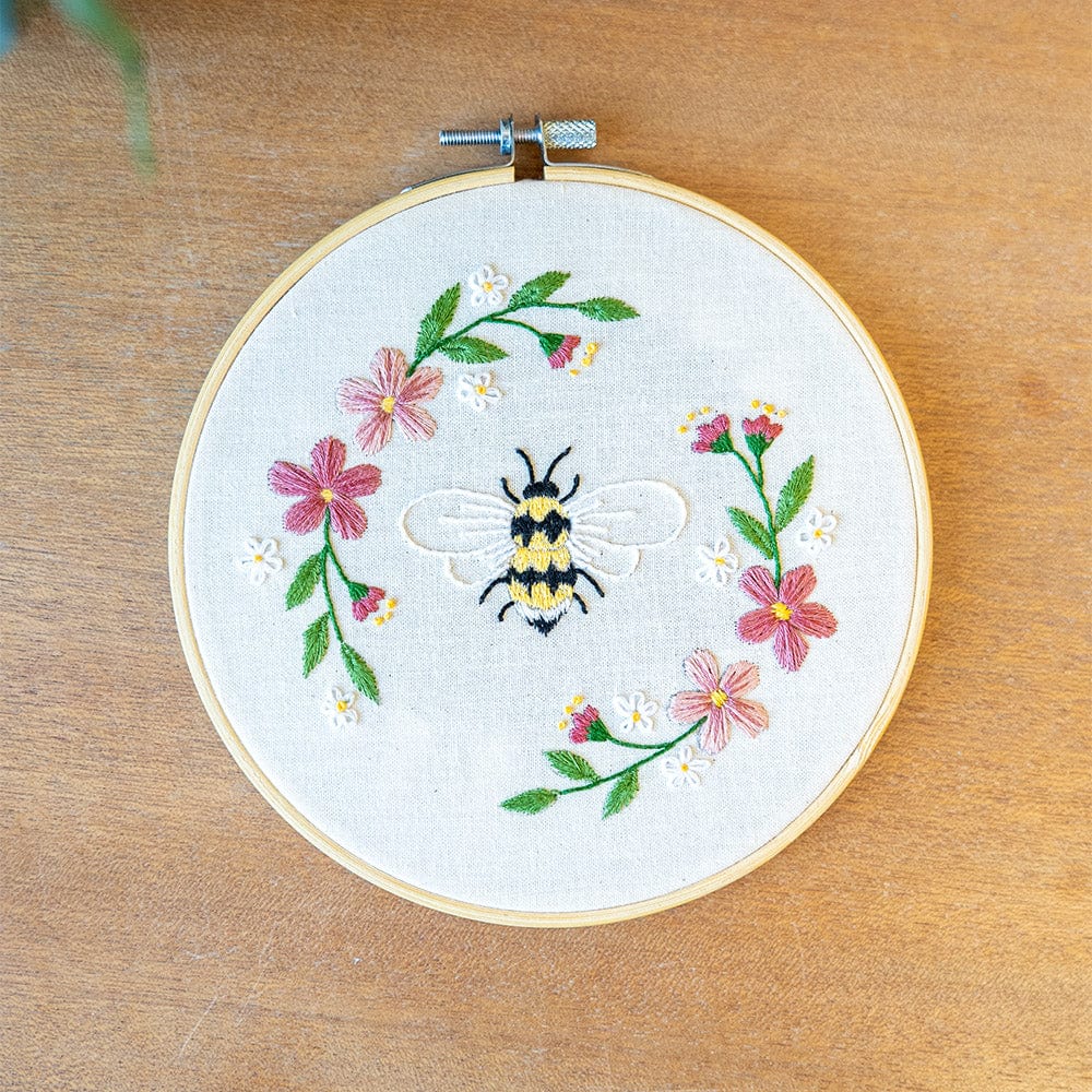 Craft Club Co HONEY BEE Embroidery Kit