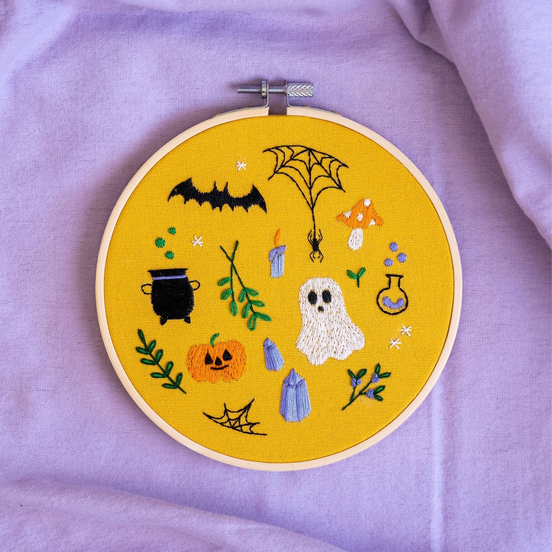 Craft Club Co SPOOKY STITCHES Embroidery Kit
