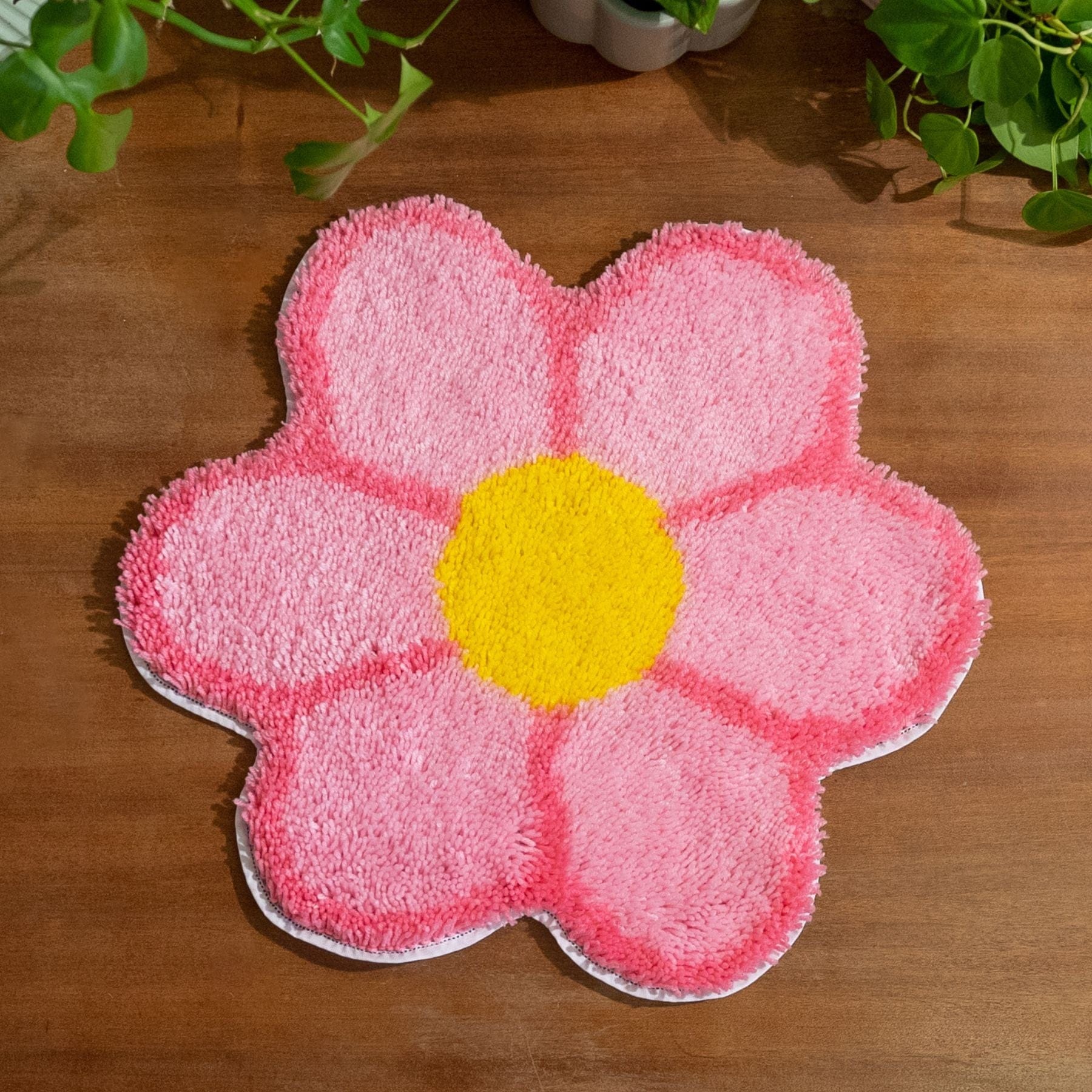 Craft Club Co BLOOM - PINK Rug Making Kit