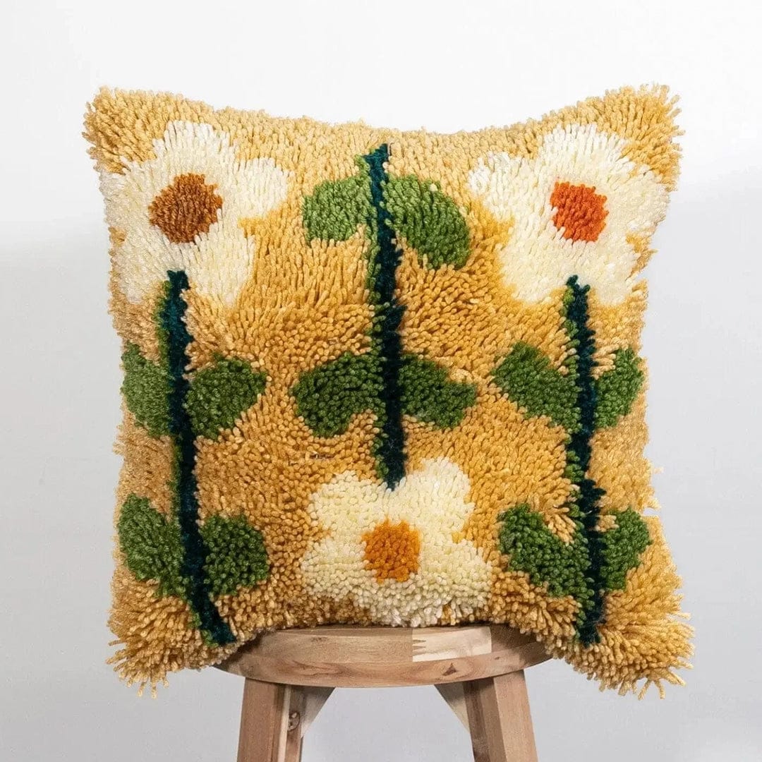 PICK OF THE BUNCH - EARTHY Latch Hook Cushion Kit | Craft Club