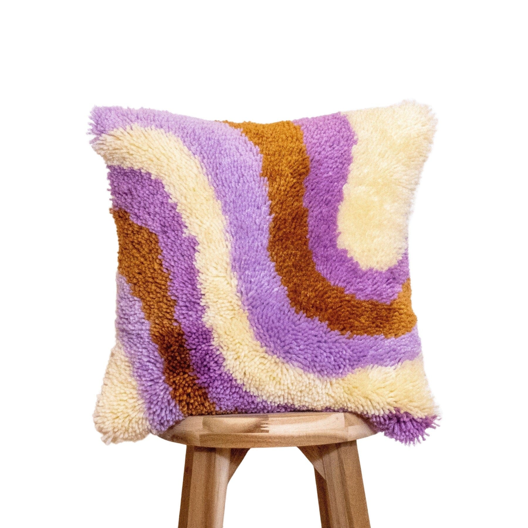 Craft Club Co GET YOUR SWIRL ON - LILAC Latch Hook Cushion Kit