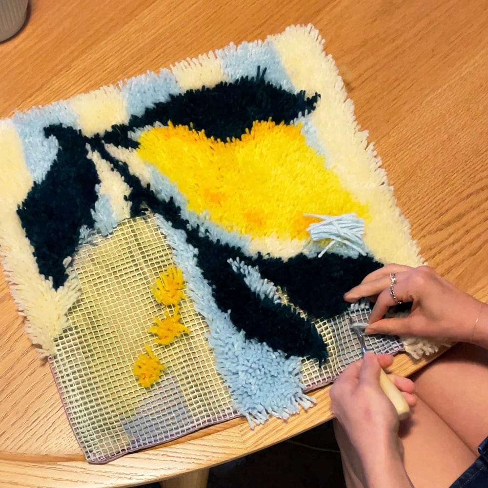 Craft Club Co RIPE STRIPES - LEMON Latch Hook Cushion Kit