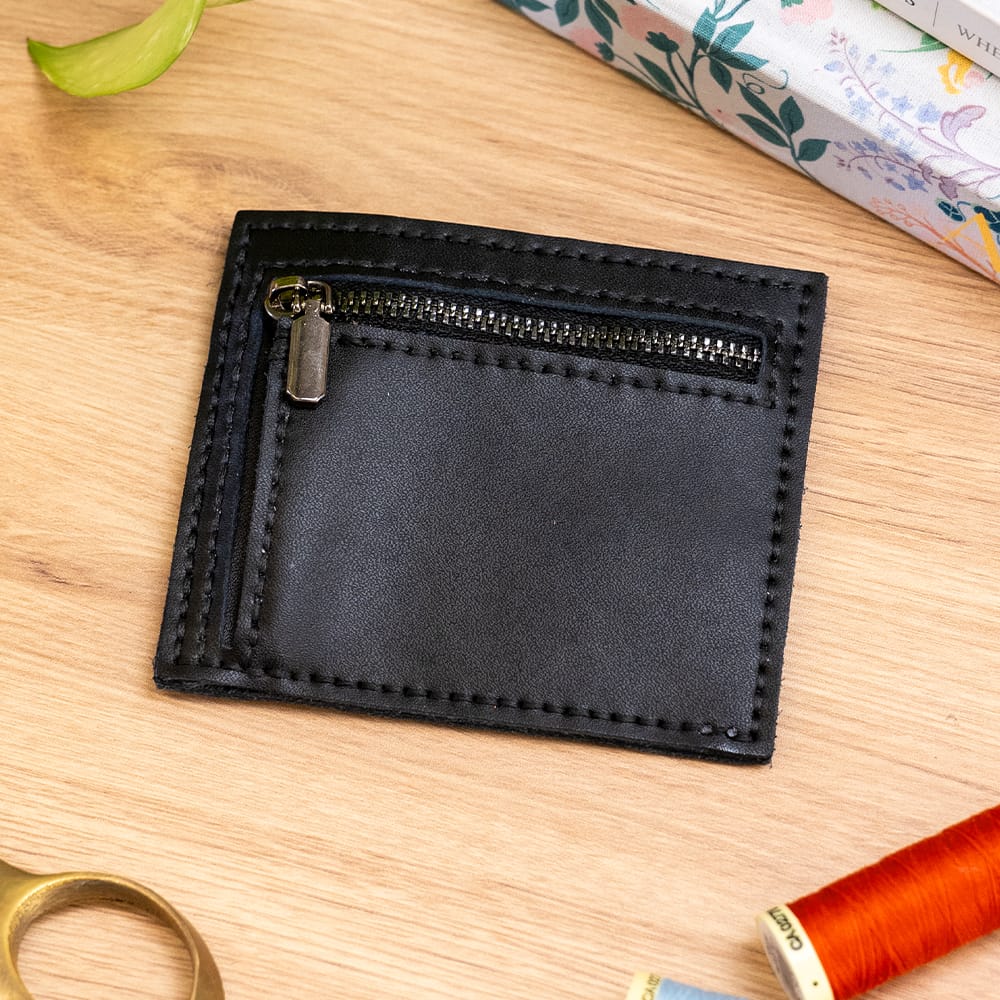 Craft Club Co NAPPA BLACK THE SLIP - Leather Cardholder Kit