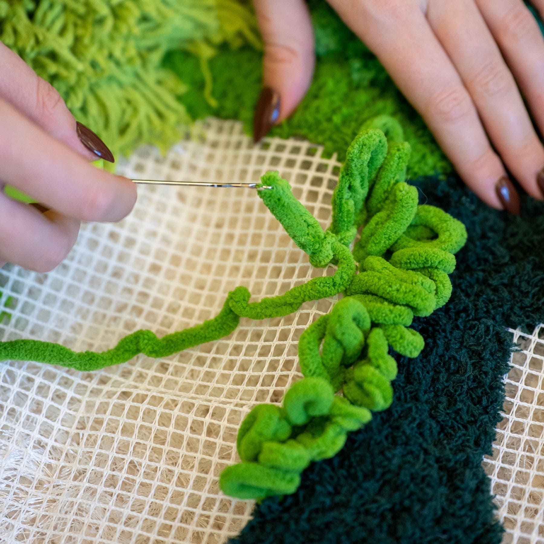 Craft Club Co GRASSY FIELDS | XXL Moss Rug Making Kit