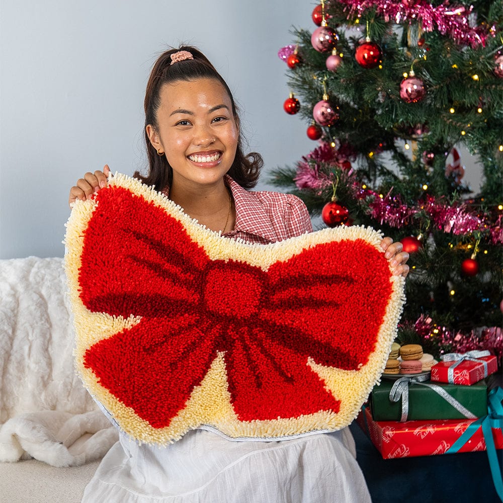 Craft Club Co BIG RED BOW - Christmas Rug Kit