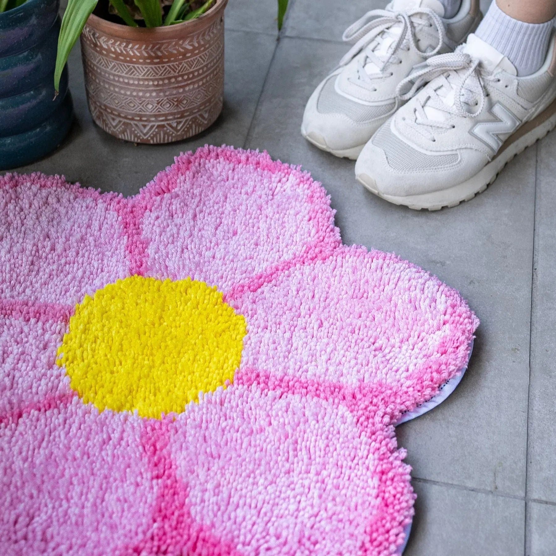 Craft Club Co BLOOM - PINK Rug Making Kit