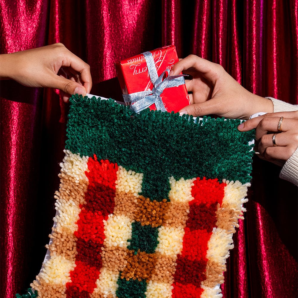 Craft Club Co COZY PLAID - Christmas Stocking Kit