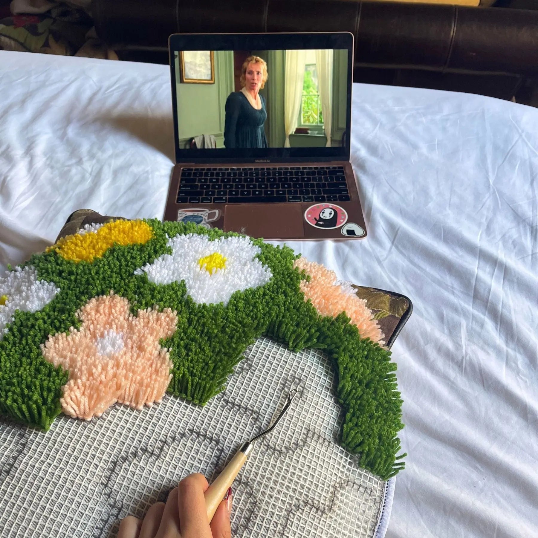 Craft Club Co FLOWER BOMB - GREEN Rug Making Kit