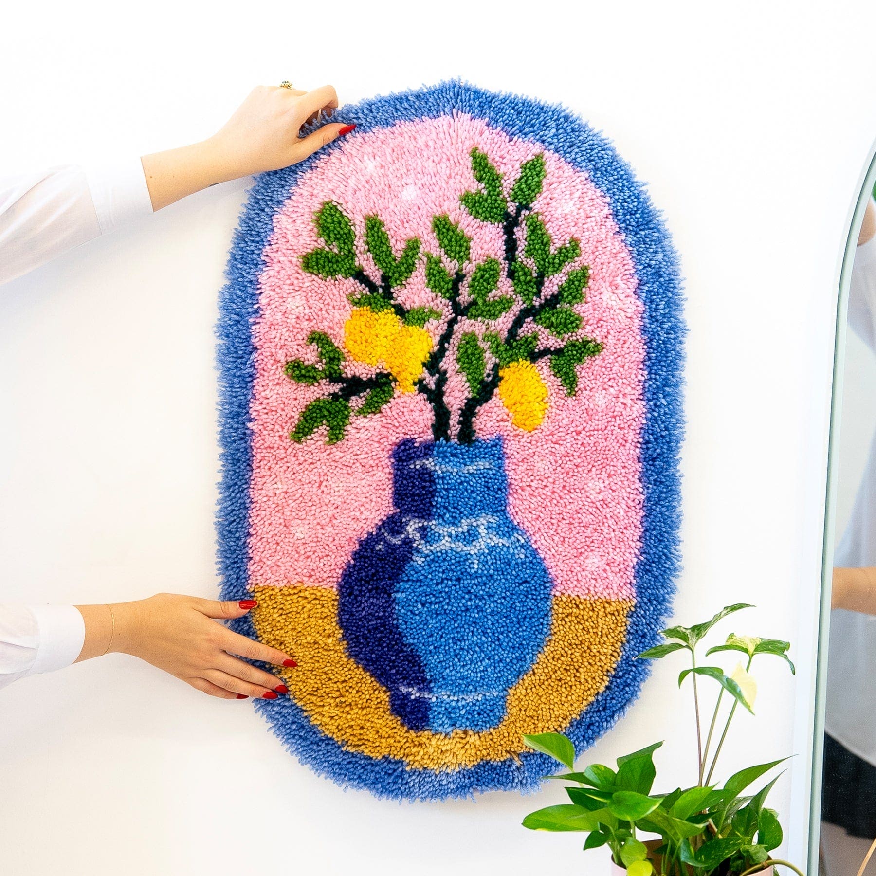 Craft Club Co FLOWER VASE - LEMONS | XL Rug Making Kit