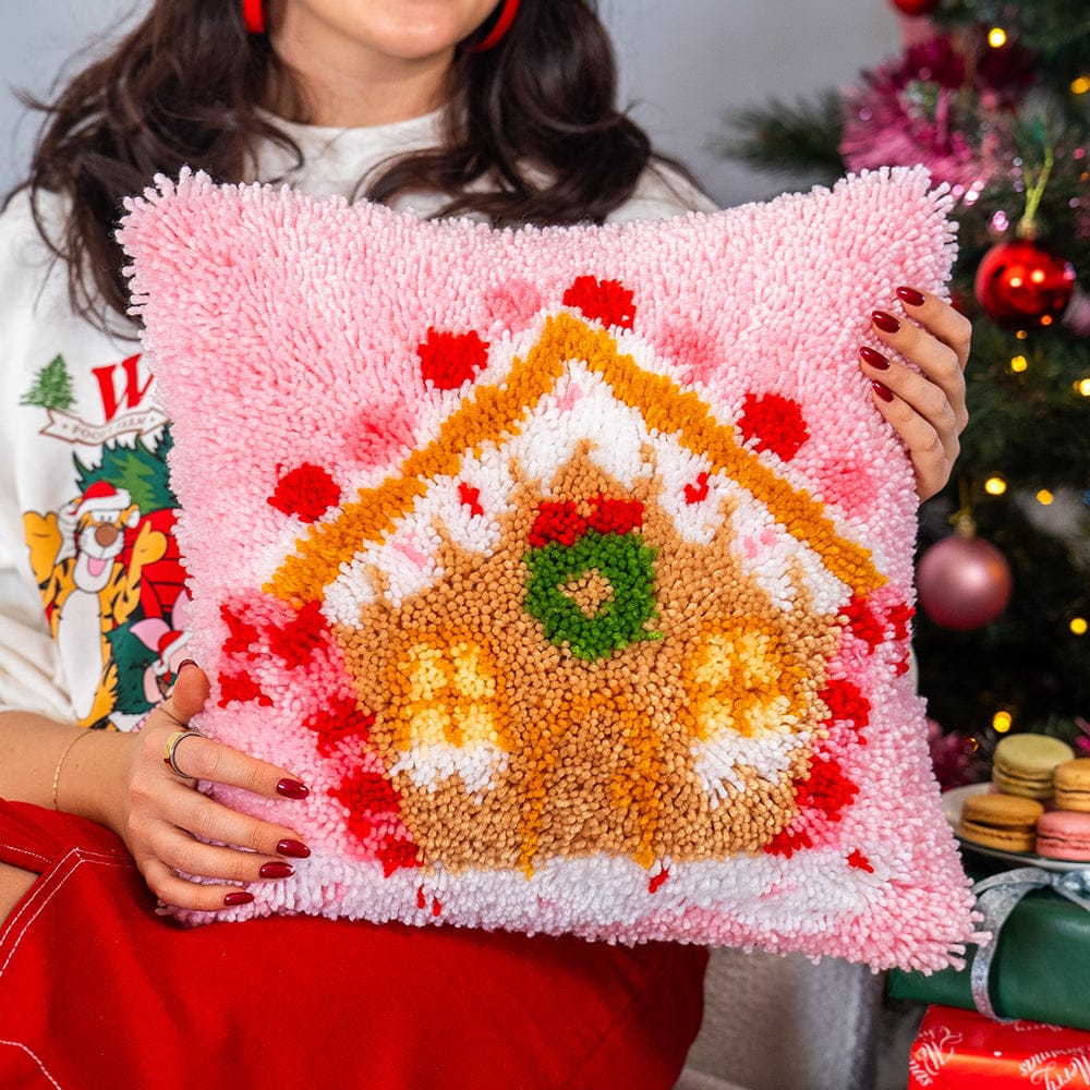 Craft Club Co GINGERBREAD DREAM - Christmas Cushion Kit