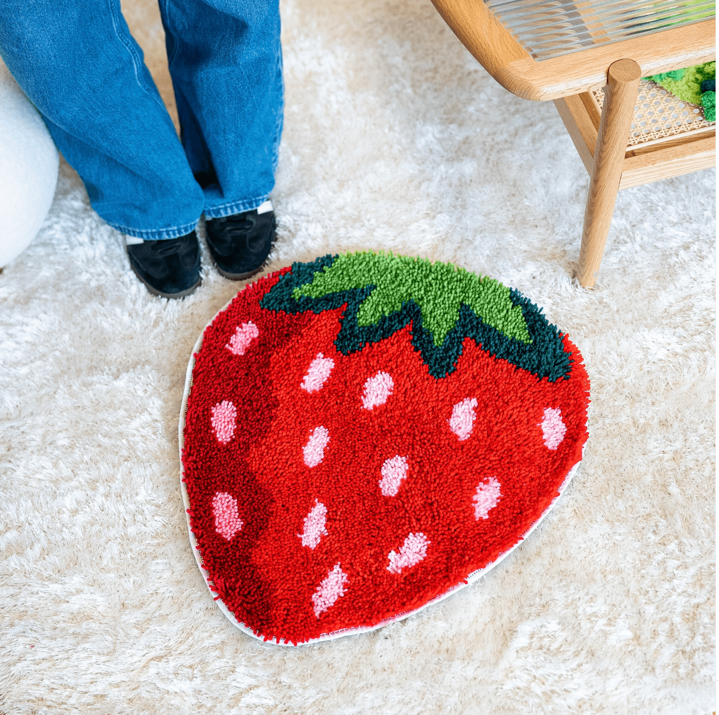 Craft Club Co STRAWBERRY DREAMING Rug Making Kit