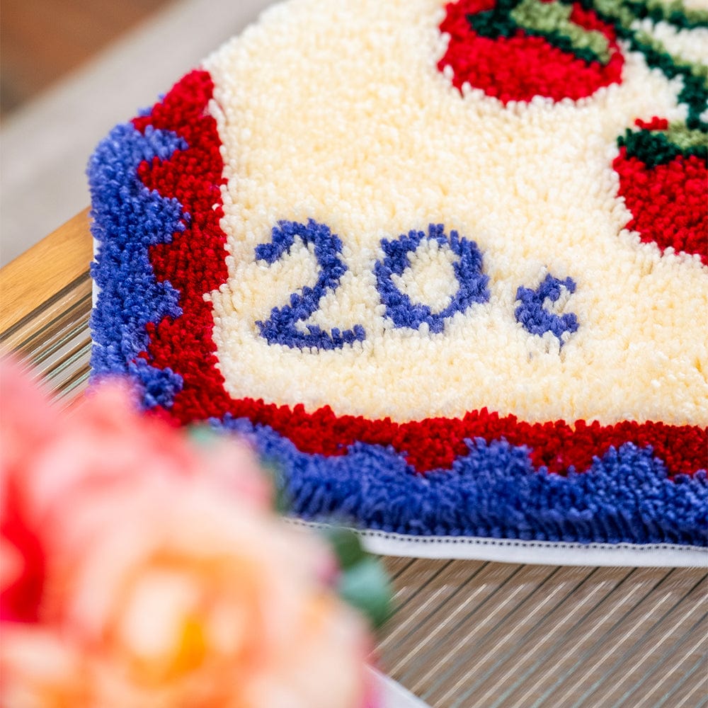 Craft Club Co Tomato Stamps - XL Latch Hook Rug Kit