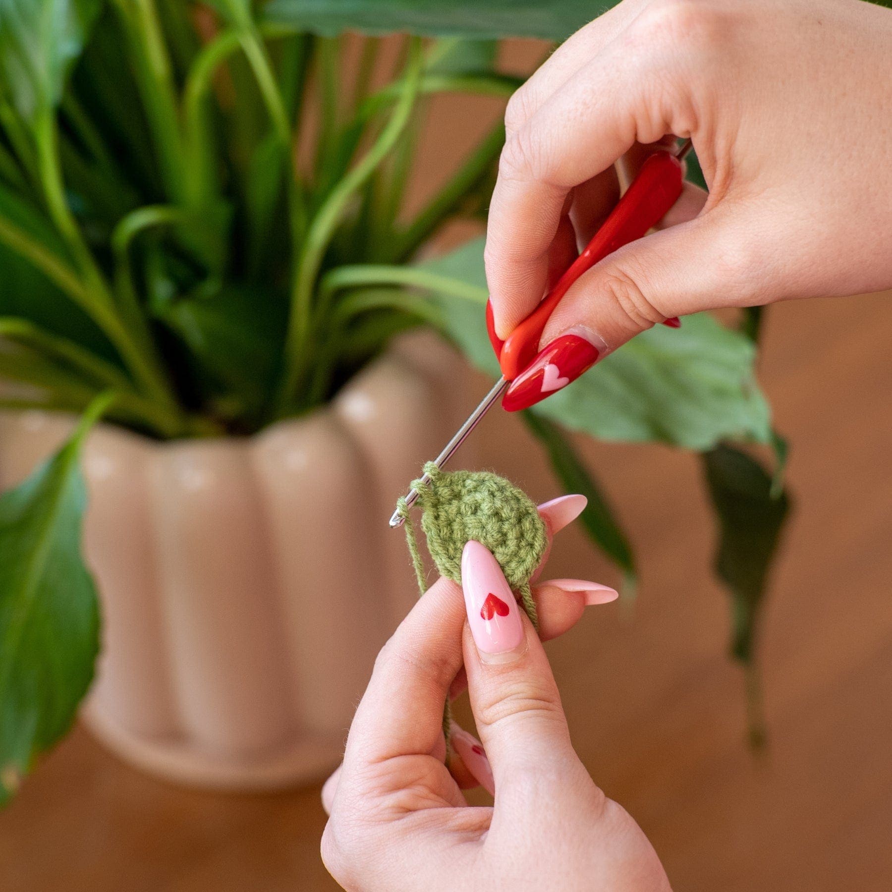 Craft Club Co Sunflower Single Stem DIY | Crochet Flower Kit