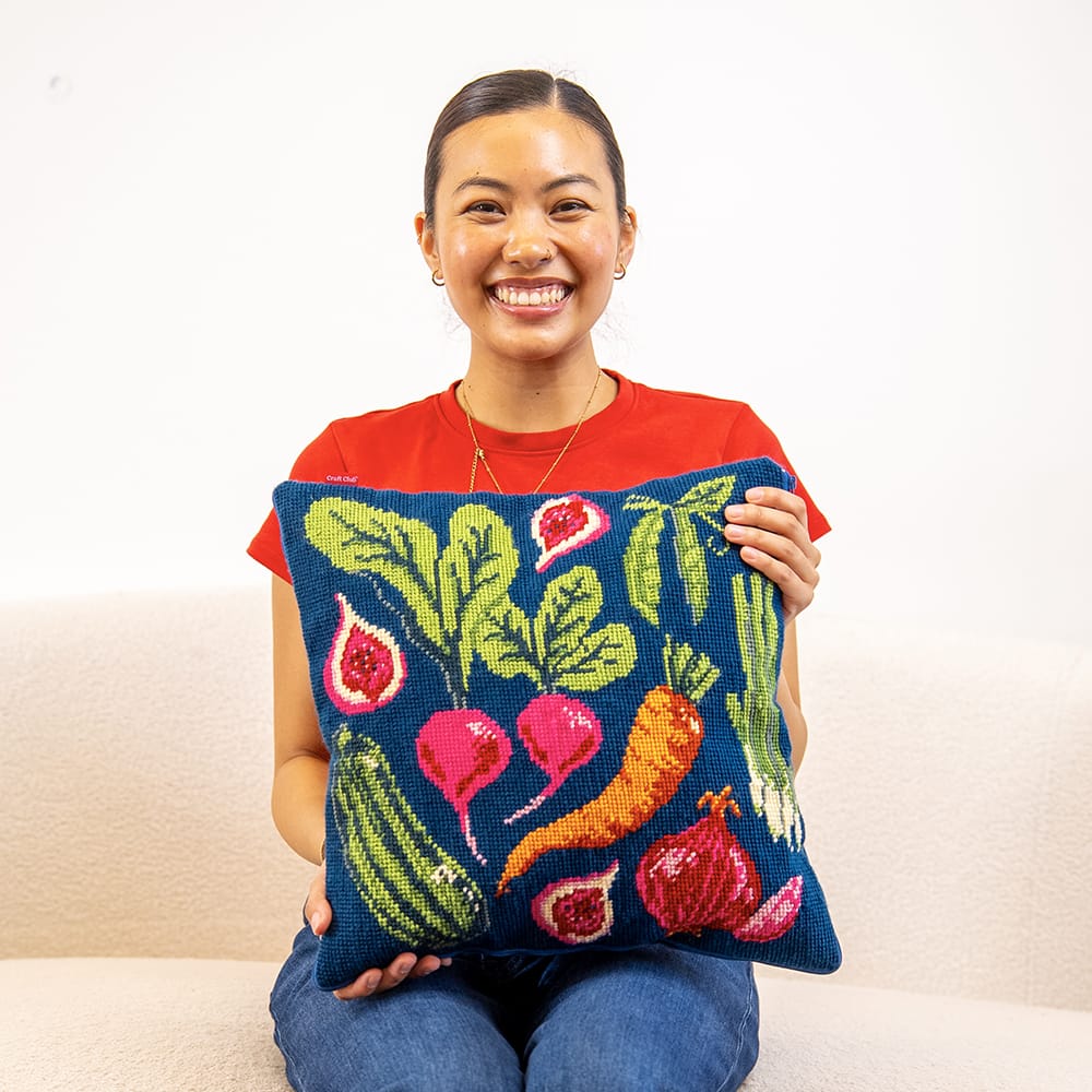 Craft Club Co SUNDAY MARKET - Tapestry Needlepoint Cushion Kit