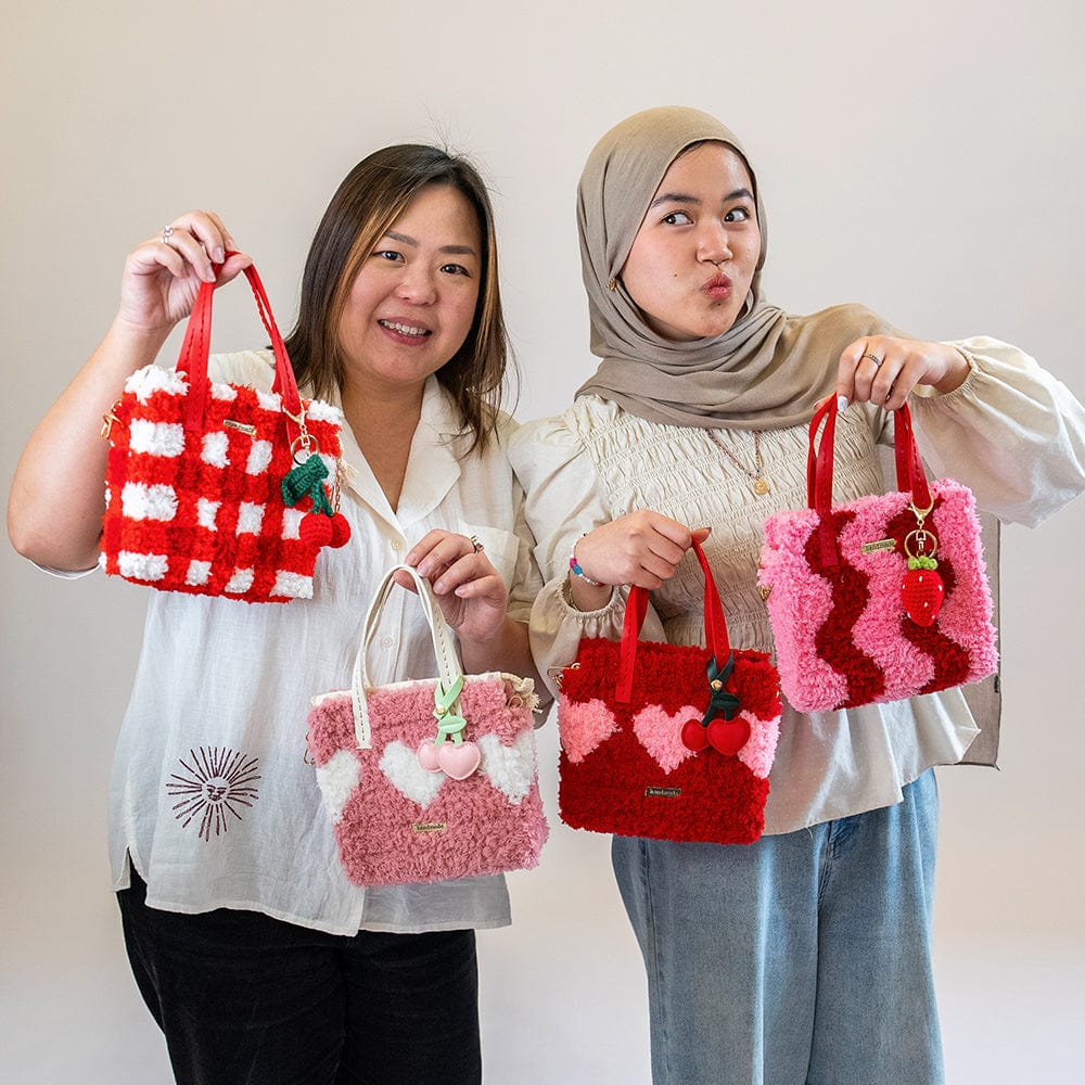 Craft Club Co CAUGHT RED HANDED| Woven Bag Bundle