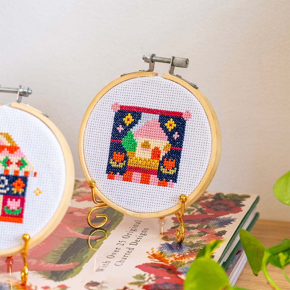 Craft Club COZY COTTAGE MINIS - Cross Stitch Kit