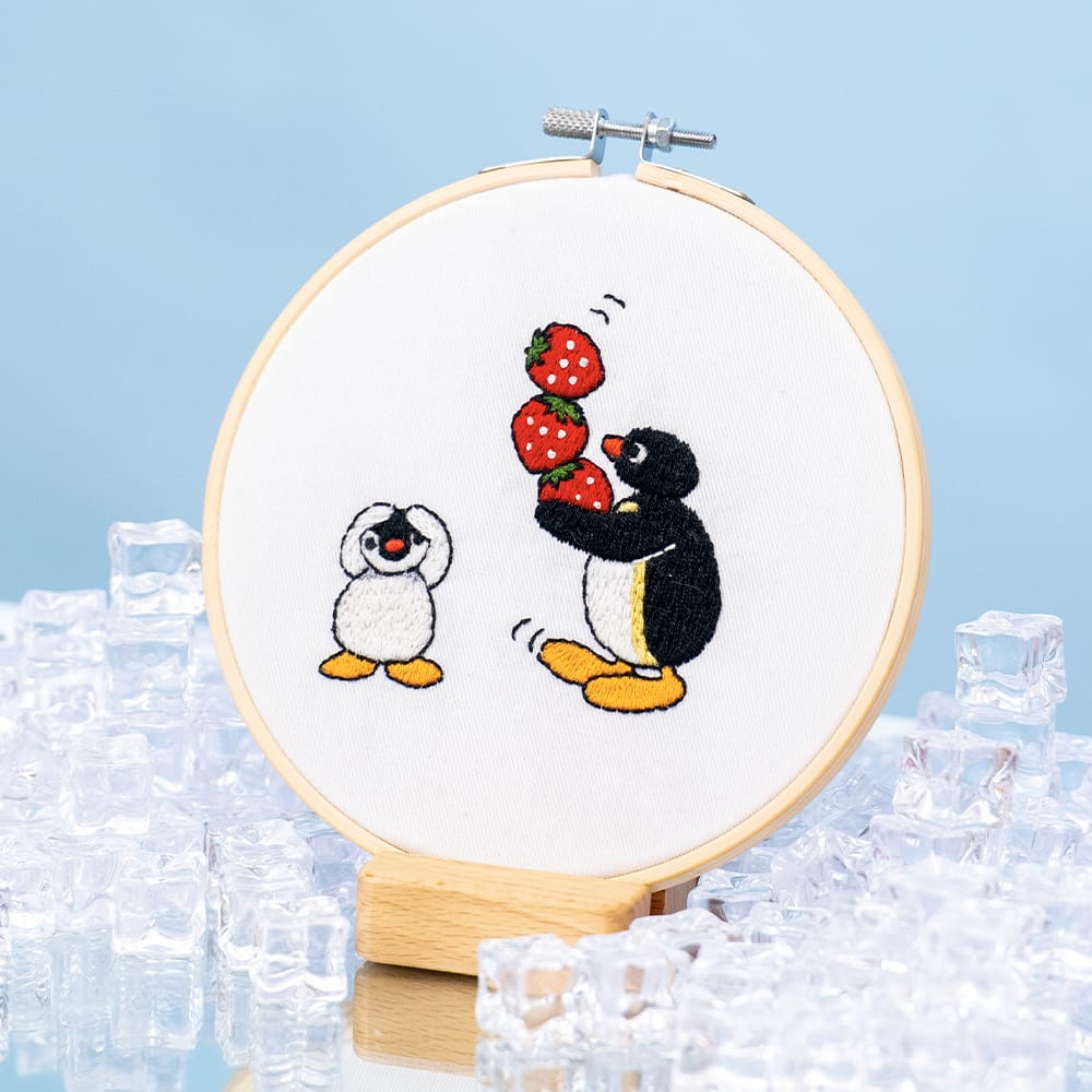 Craft Club FRUITY PINGU™ - Embroidery Kit