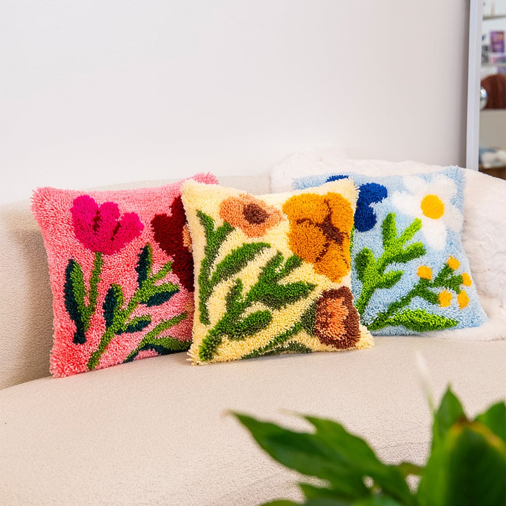 Craft Club Baby Blue Wild Blooms - Latch Hook Cushion Kit