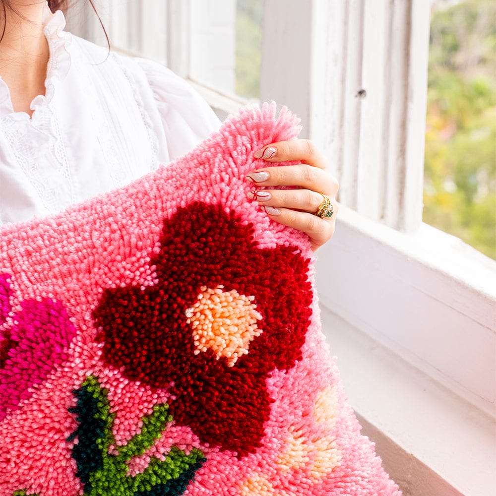 Craft Club Fuchsia Wild Blooms - Latch Hook Cushion Kit