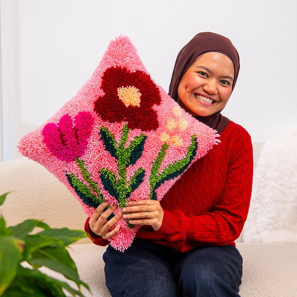 Craft Club Fuchsia Wild Blooms - Latch Hook Cushion Kit