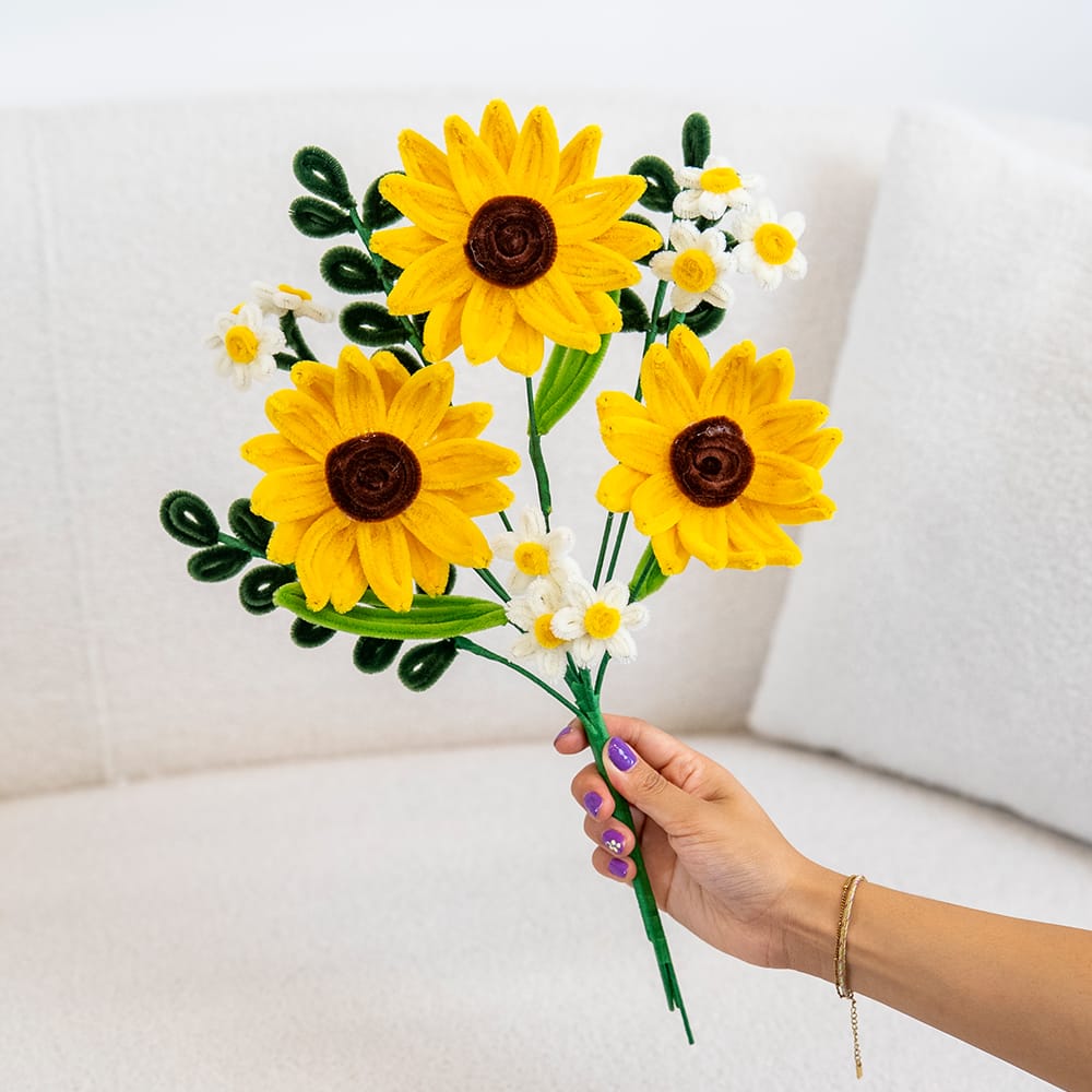 Craft Club GOLDEN SUNFLOWERS - Pipe Cleaner Bouquet Kit