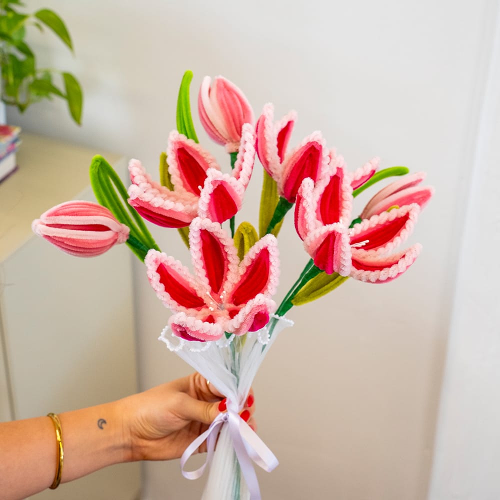 Craft Club STARGAZER LILIES - Pipe Cleaner Bouquet Kit