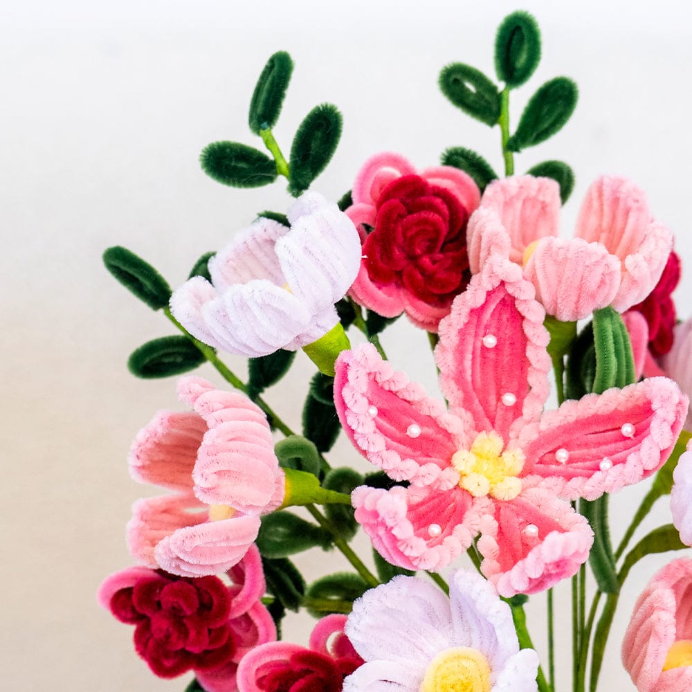 Craft Club Blushing Bouquet - Pipe Cleaner Bouquet Kit