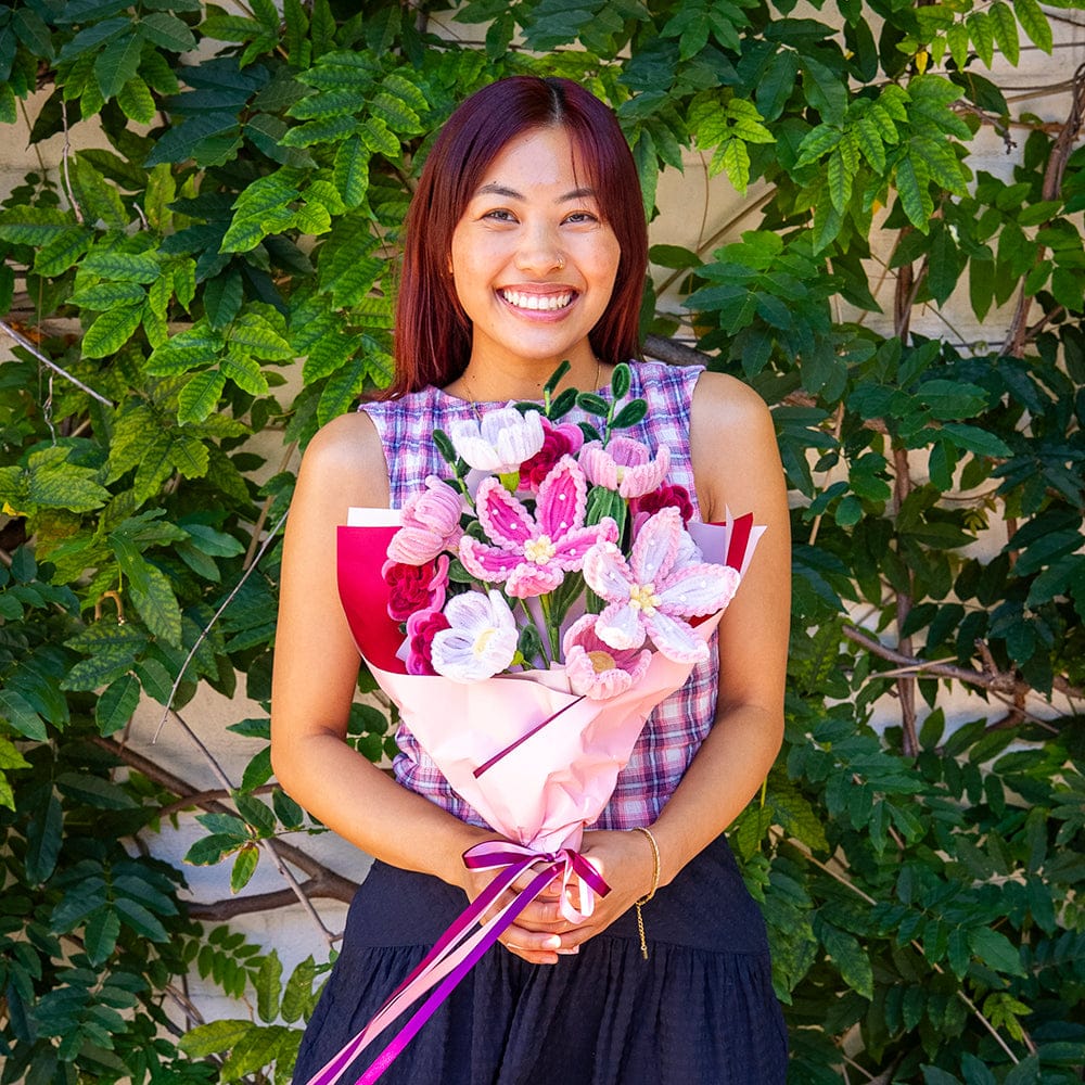 Craft Club Blushing Bouquet - Pipe Cleaner Bouquet Kit