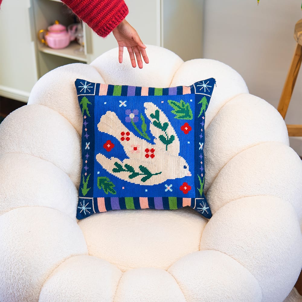 Craft Club DARLING DOVE - Tapestry Needlepoint Cushion Kit