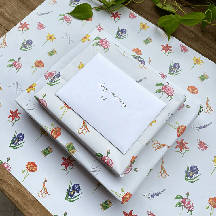 Craft Club Co Gift Wrapping Bundle