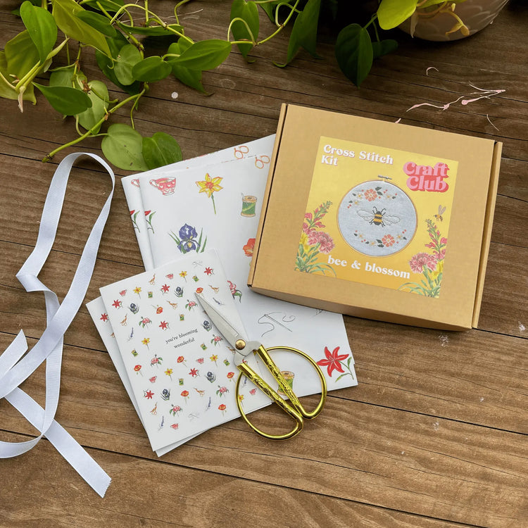 Craft Club Co Gift Wrapping Bundle