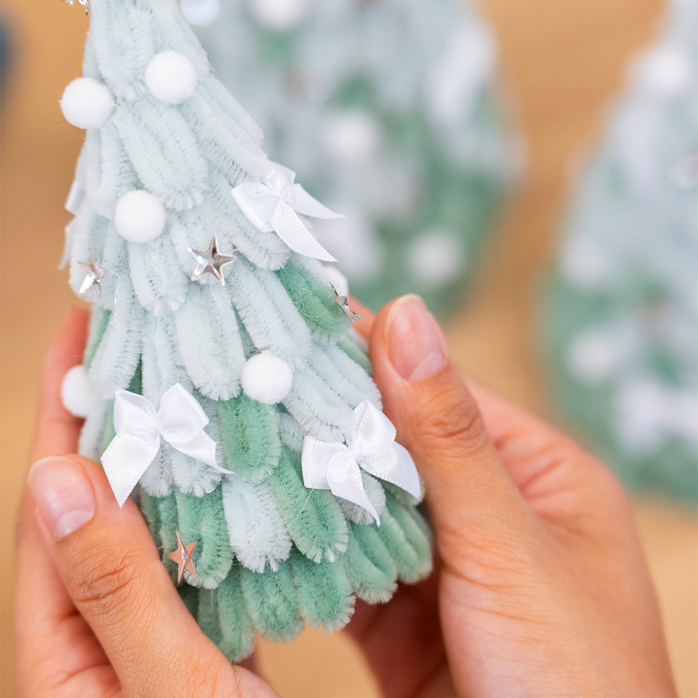FROSTY SAGE - Christmas Tree Pipe Cleaner Craft Kit