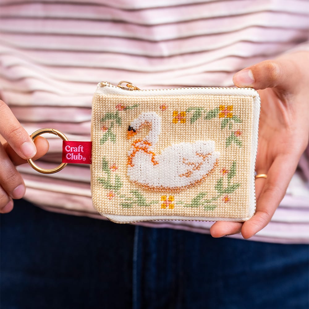 Craft Club Co SERENE SWAN - Beaded Pouch Kit