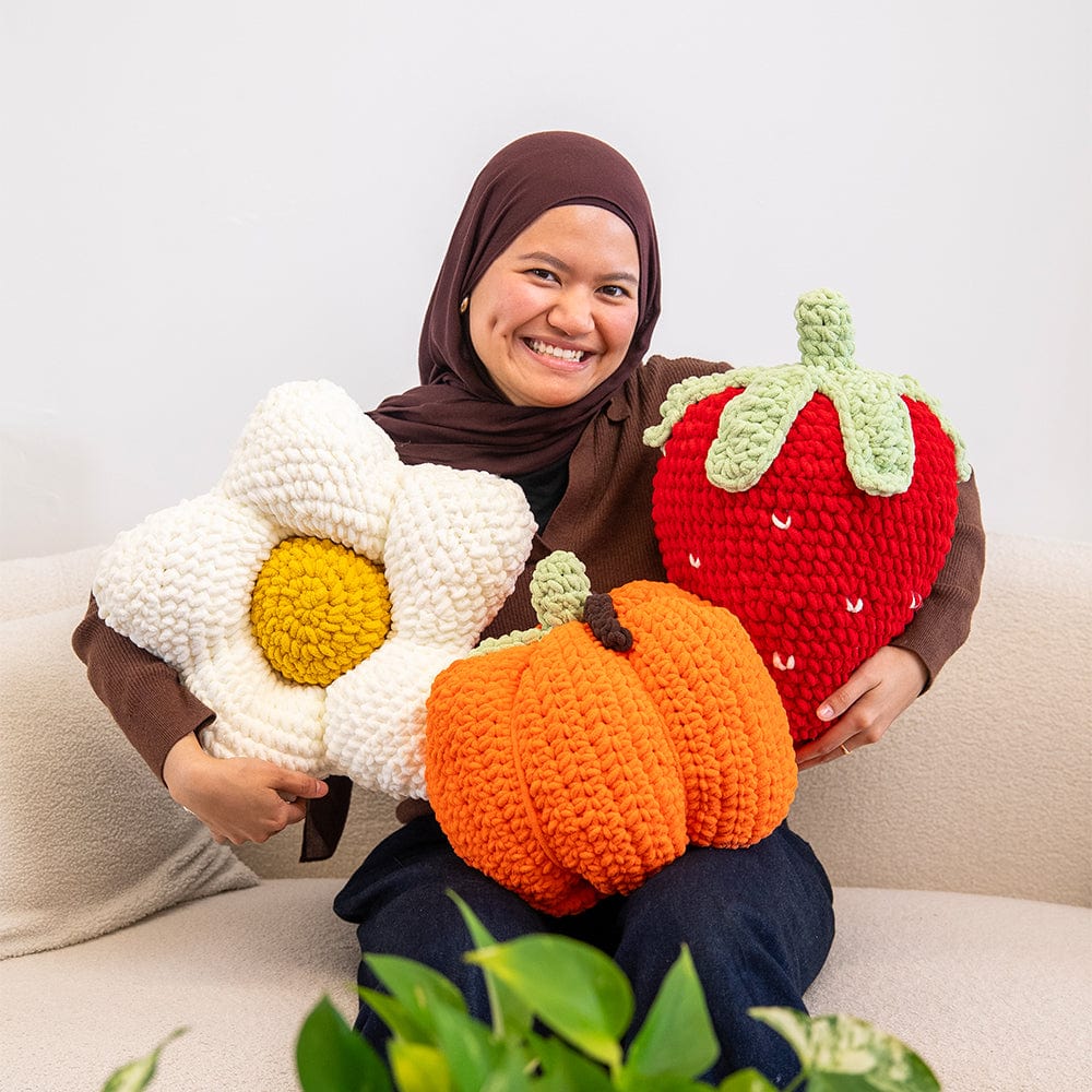 Craft Club Co PUMPKIN Chunky Crochet Kit
