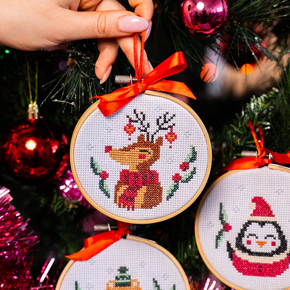 Craft Club Co FESTIVE FRIENDS | Christmas Mini Ornaments Cross Stitch Kit