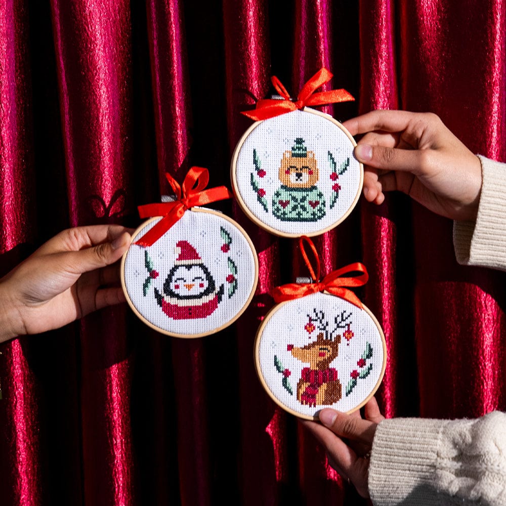 Craft Club Co FESTIVE FRIENDS | Christmas Mini Ornaments Cross Stitch Kit