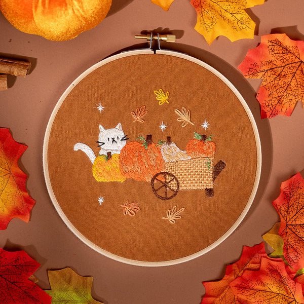 Craft Club Co CAT IN THE PATCH Embroidery Kit