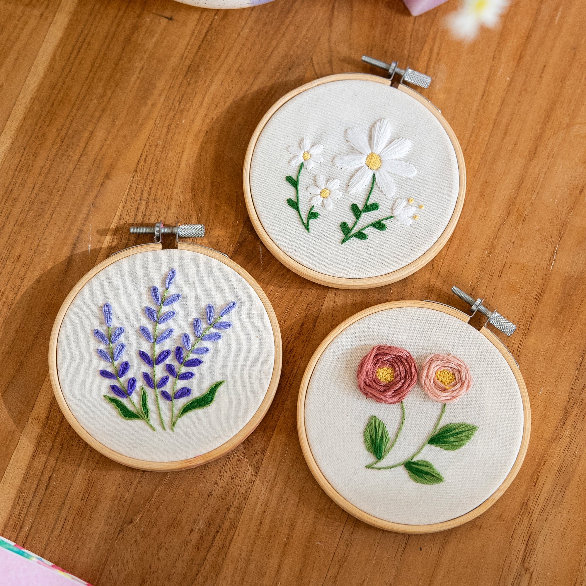Craft Club Co FLORAL MINIS - Embroidery Kit