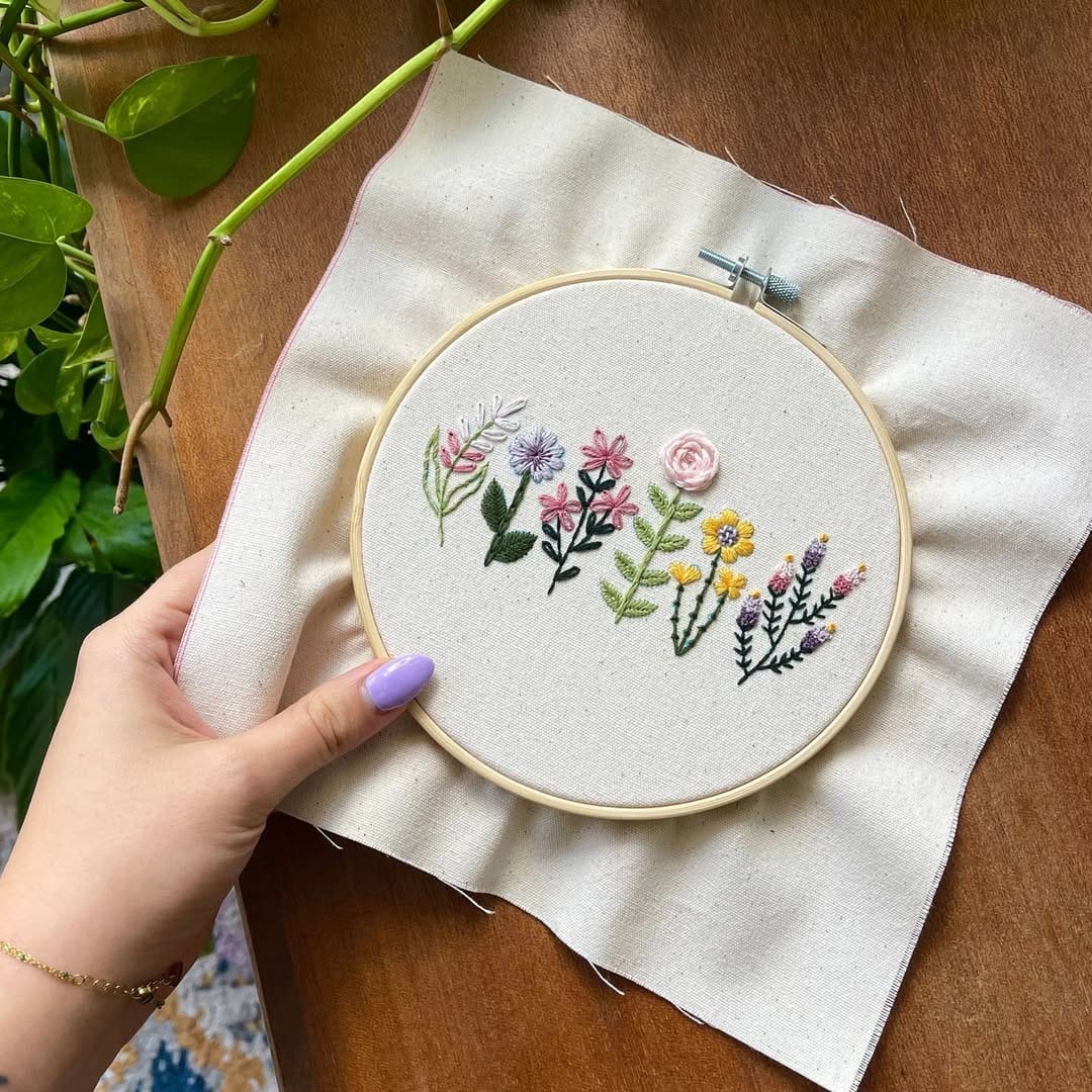 Craft Club Co FLORAL SAMPLER - Embroidery Kit