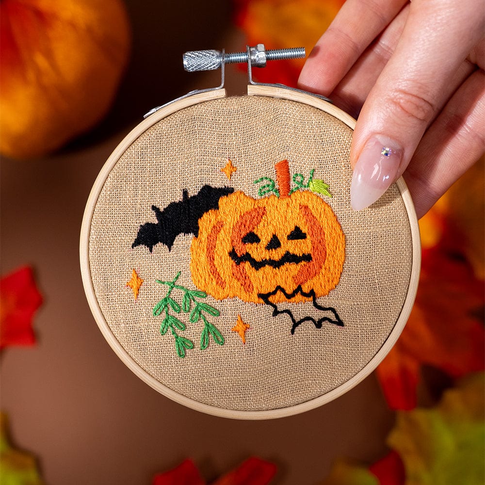 Craft Club Co HOCUS POCUS MINIS Embroidery Kit