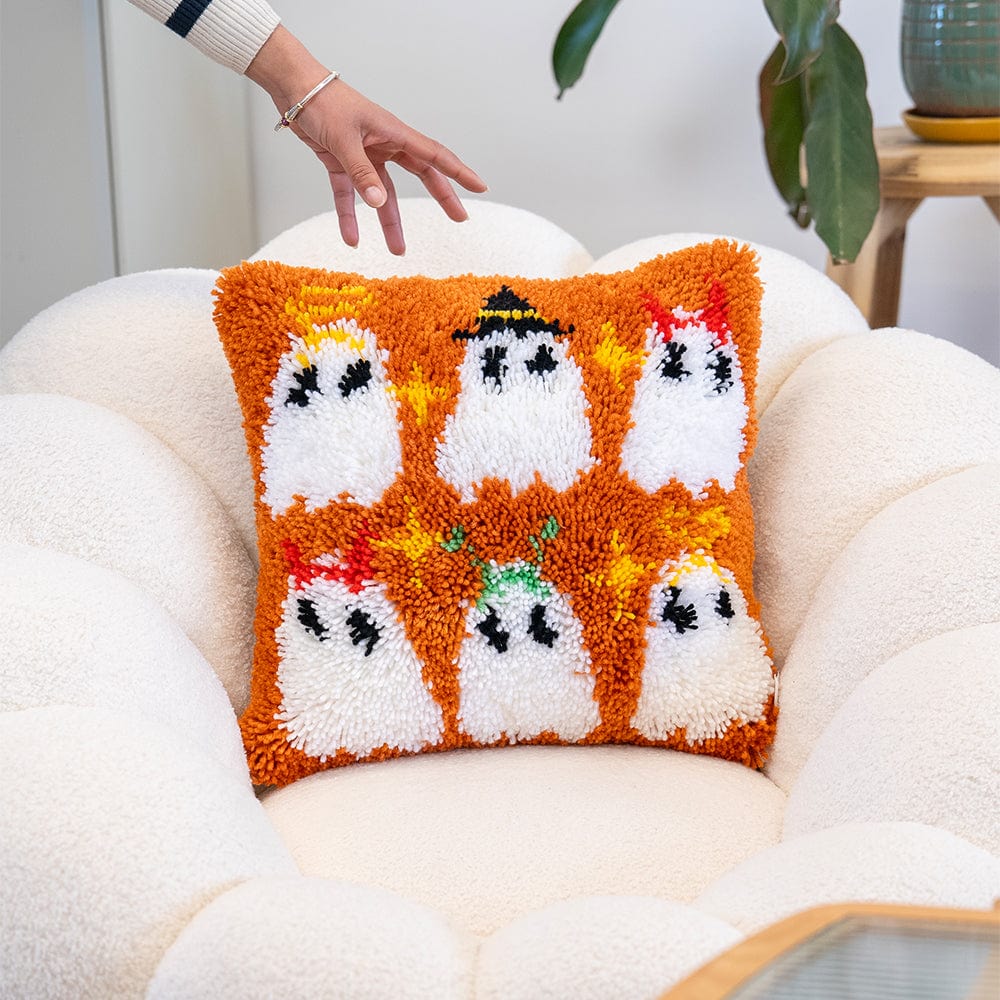 Craft Club Co GHOST PARTY Latch Hooking Cushion Kit