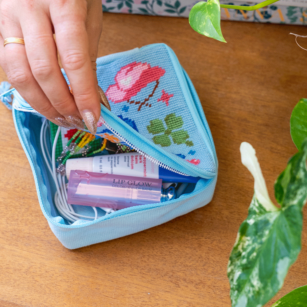 Craft Club Co Howdy - Needlepoint Pouch Kit