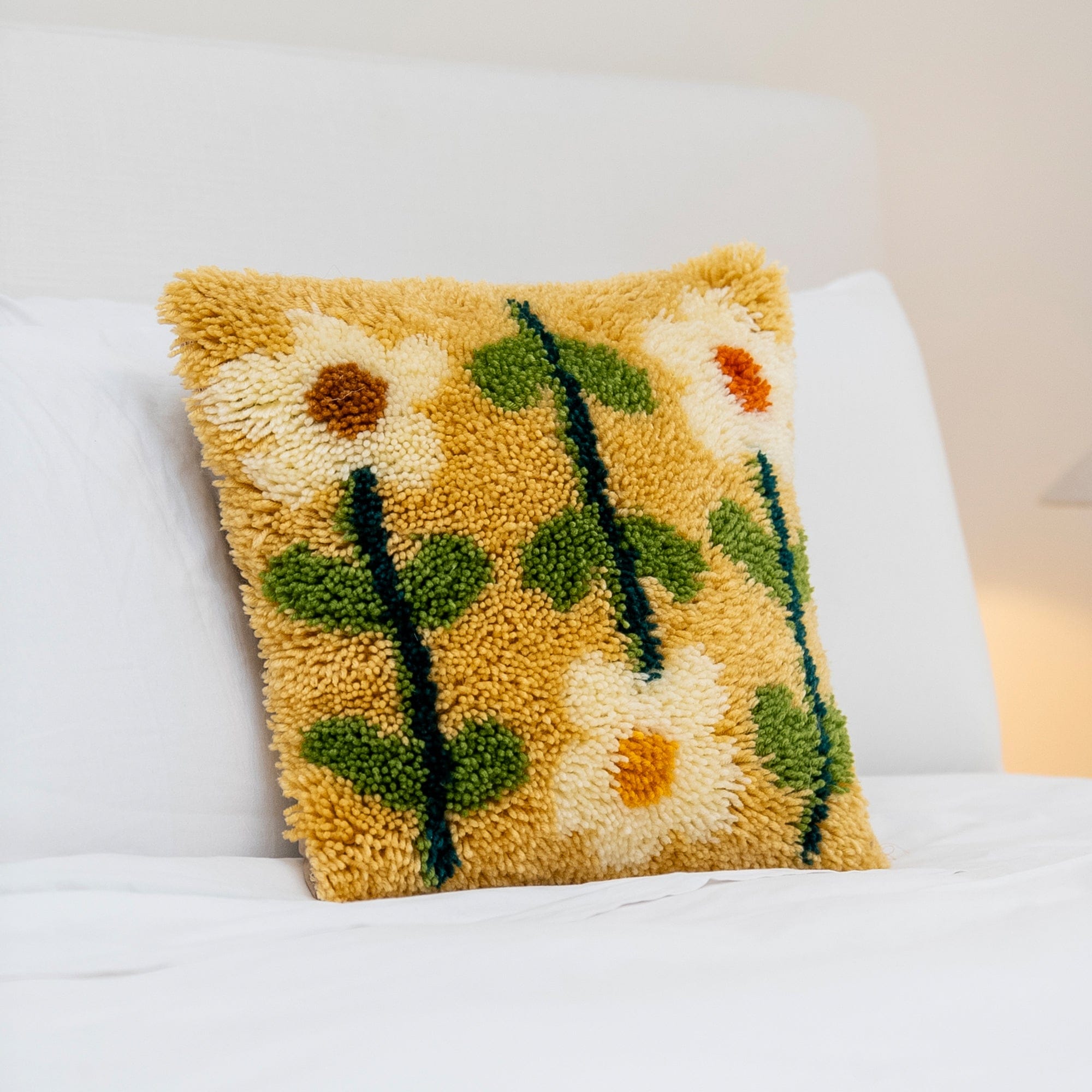 PICK OF THE BUNCH - EARTHY Latch Hook Cushion Kit | Craft Club
